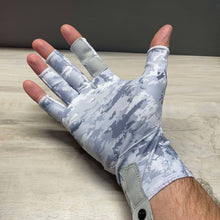Load image into Gallery viewer, Hook Setters - UV Gloves (Cool Camo)